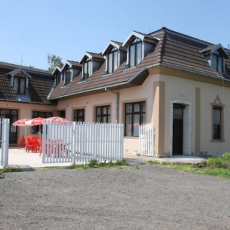 Ubytovanie Toscana Vysne Revistia Exterior photo
